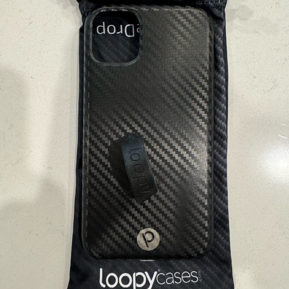 Iphone 11 loopy case